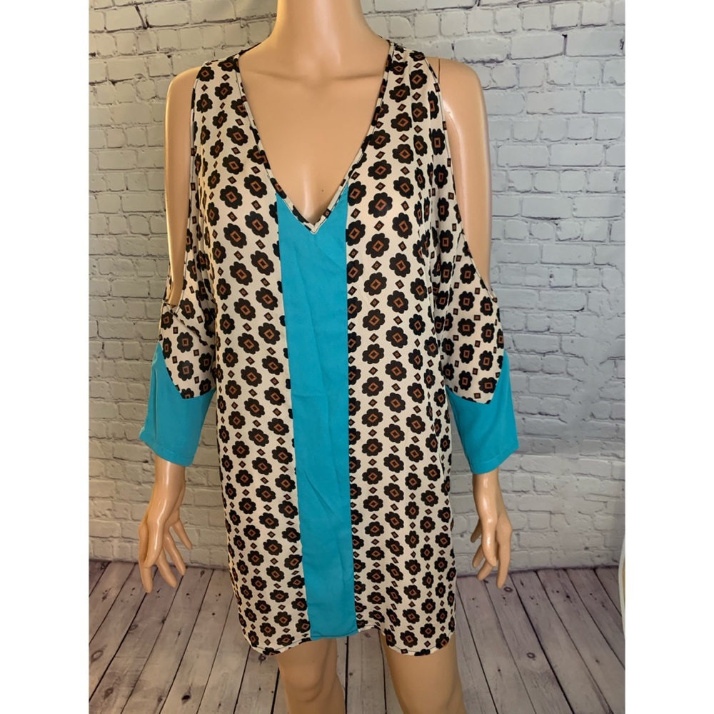 THML NWT size small boho Long Sleeve Abstract Dress teal print dress